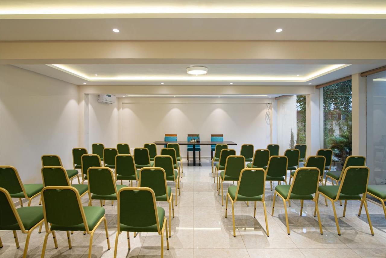 Time Square Boutique Hotel & Spa Alappuzha Zewnętrze zdjęcie