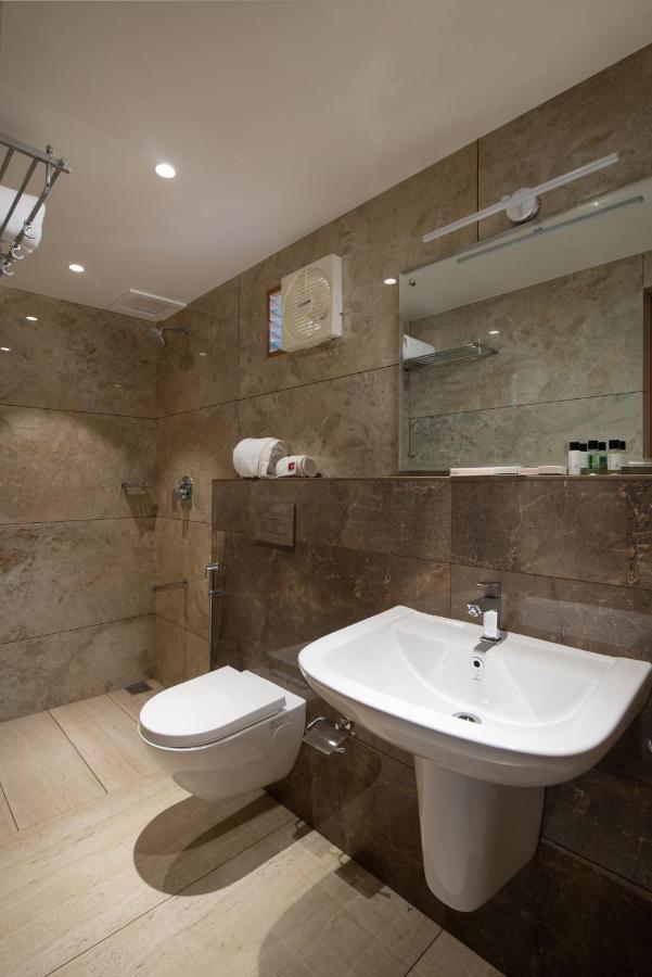 Time Square Boutique Hotel & Spa Alappuzha Zewnętrze zdjęcie